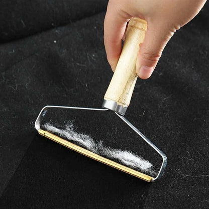 Nettoyant Manuel Pour Poils D’Animaux Avec Manche En Bois Et Grattoir Inox Pour Surfaces Textiles Pet deshedder Electro Paris