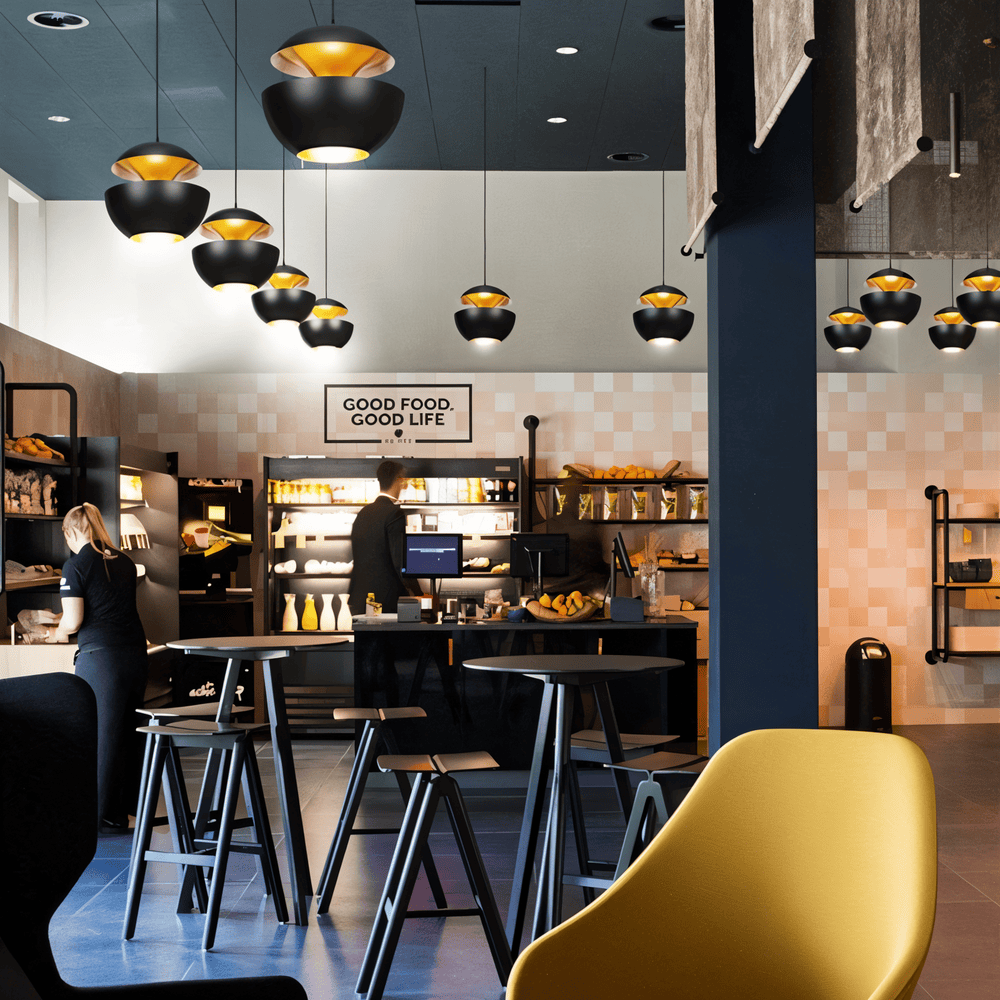 Lampe Suspendue Apple – Élégante Suspension Noir et Blanc au Design Artistique