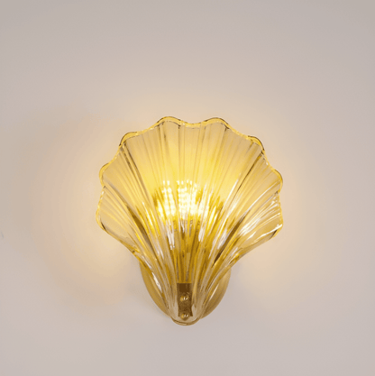 Élégance Minimaliste en Laiton et Verre – Ambiance Côtière Raffinée