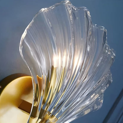 Élégance Minimaliste en Laiton et Verre – Ambiance Côtière Raffinée