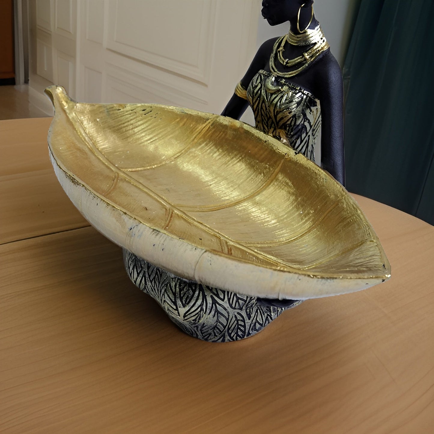 Porte-clés mural artistique avec sculpture de femme pour une décoration élégante Décoration intérieure Electro Paris