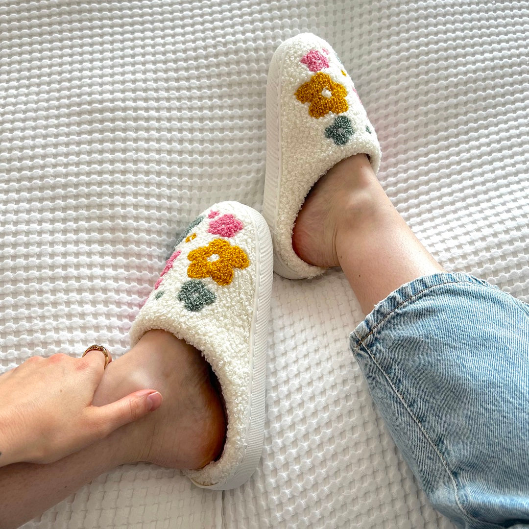 Pantoufles Femmes À Fleurs Confortables – Chaussons Douillets Pour La Maison Chaussons Electro Paris