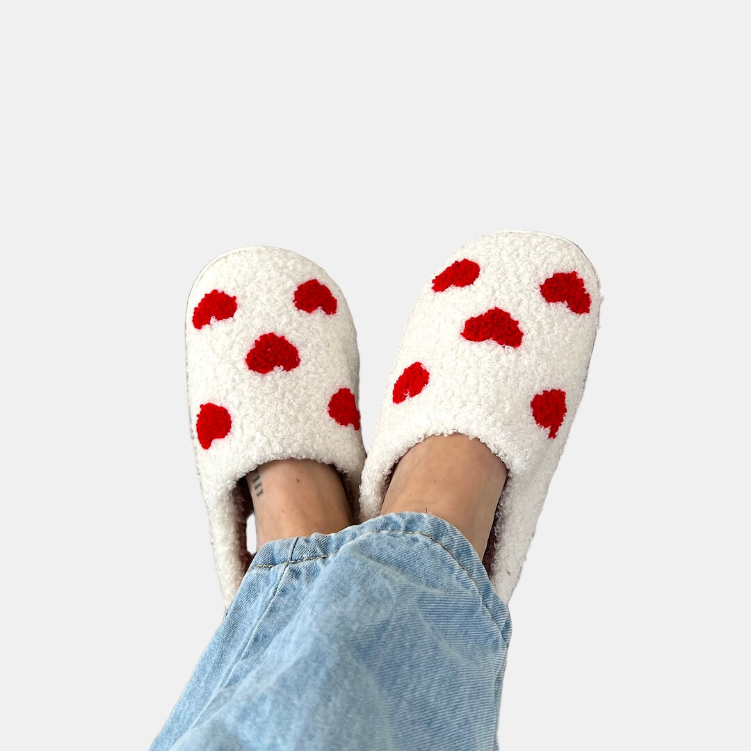 Pantoufles Femmes Moelleuses en Peluche – Chaussons Confortables à Domicile Chaussons pour femmes Electro Paris Petit Cœur 6-6.5