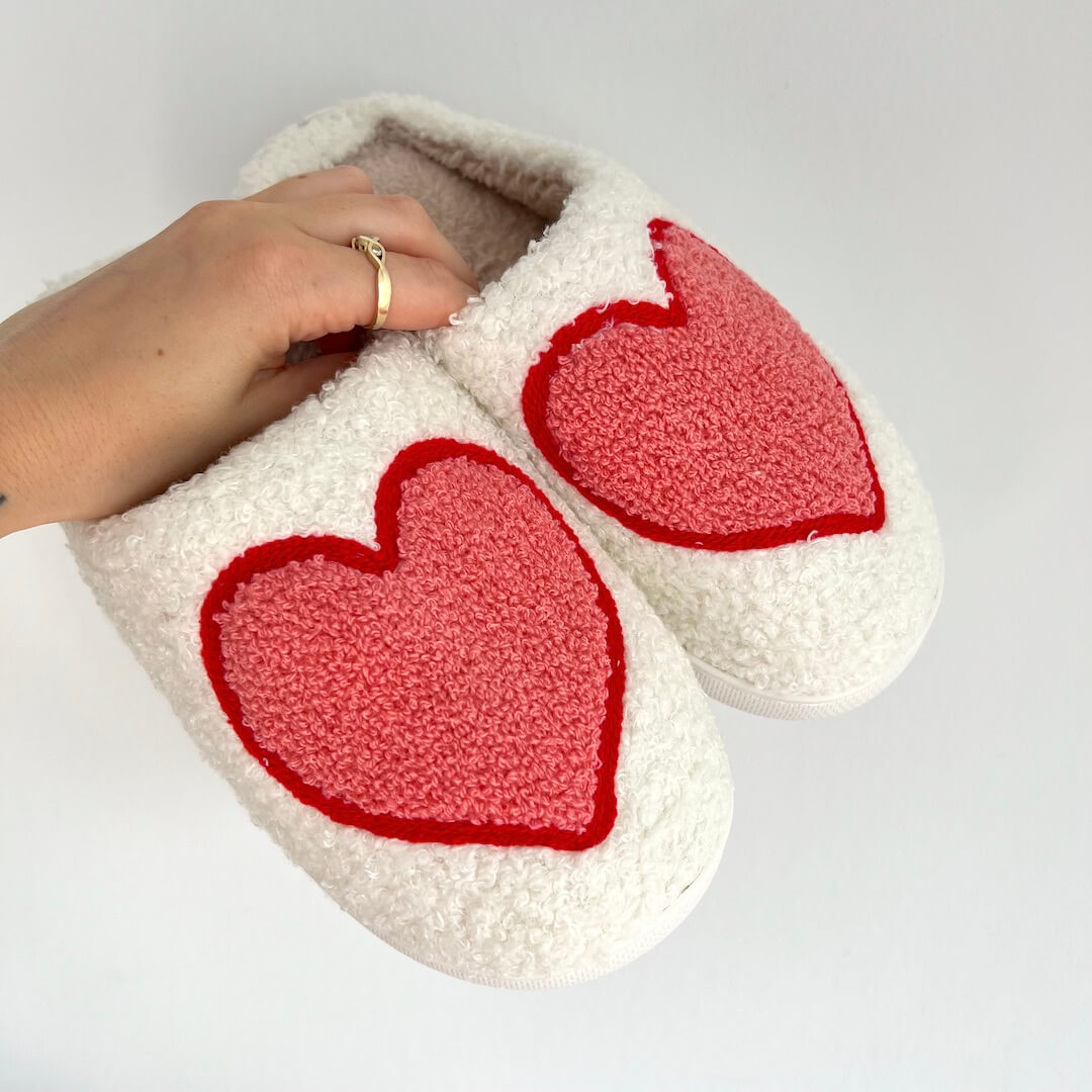 Pantoufles Femmes Moelleuses en Peluche – Chaussons Confortables à Domicile Chaussons pour femmes Electro Paris Grand Cœur 6-6.5