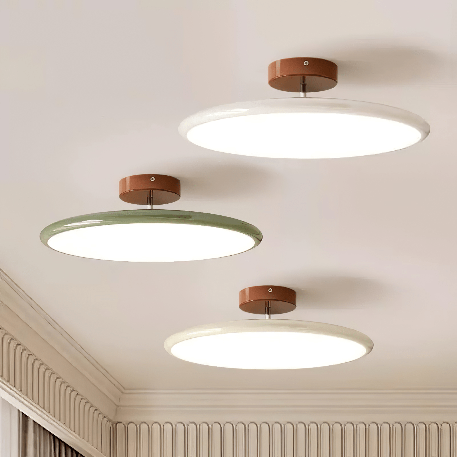 Plafonnier Circulaire Orientable pour un Éclairage d'Ambiance Moderne Luminaires de plafond Electro Paris