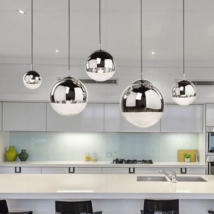 Plafonnier moderne avec boules suspendues Ceiling Lamp Electro Paris