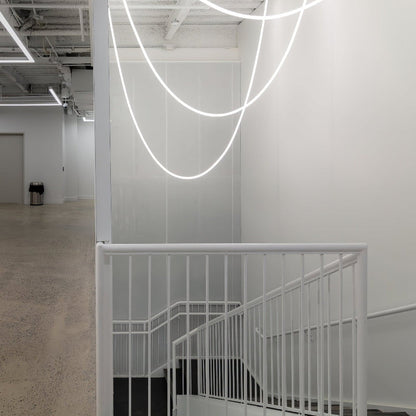 Plafonnier réglable Tracer Loop avec LED intégrée Ceiling Lamp Electro Paris