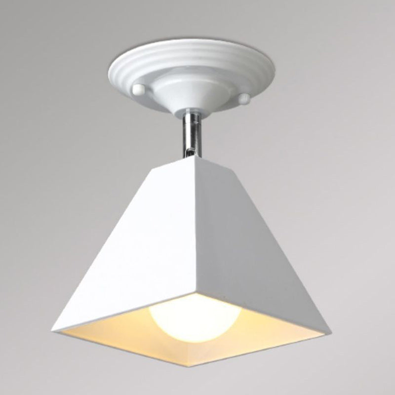Plafonnier semi-monté géométrique pour espaces modernes Ceiling Lamp Electro Paris Blanc 1