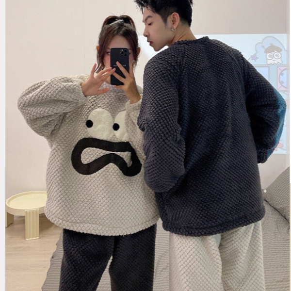 Pyjamas Assortis pour Couples – Confort Chaleureux et Douillet Couple Sleepwear Electro Paris
