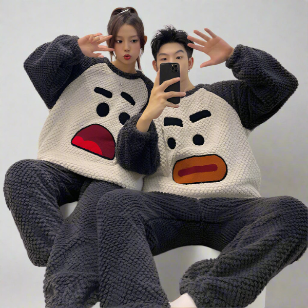 Pyjamas Tendresse en Duo – Confort et Chaleur Couple Sleepwear Winter1 Electro Paris