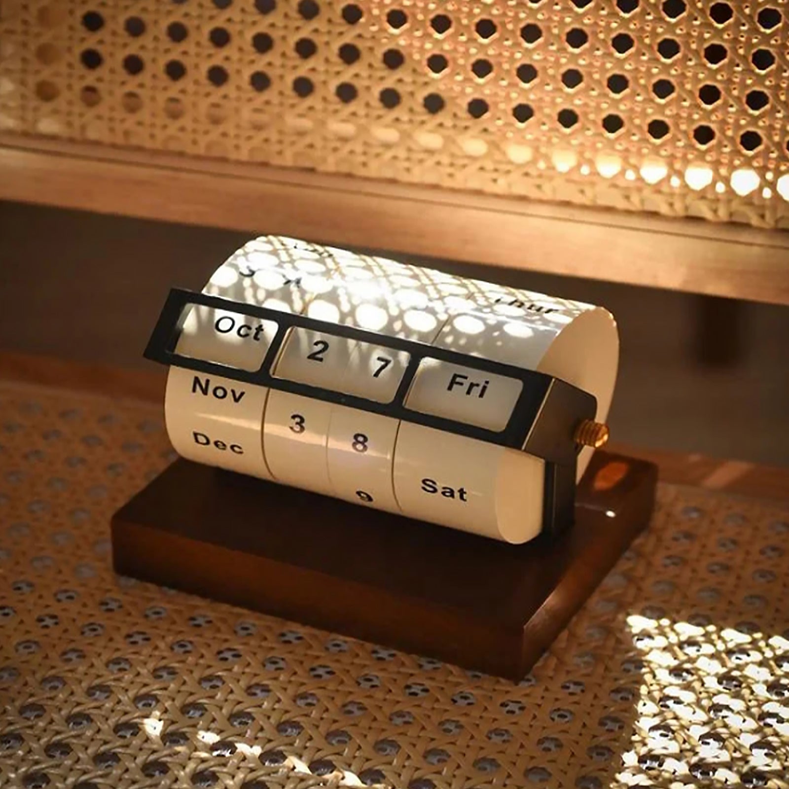 Calendrier Rétro En Bois À Roue Rotative Pour Organisation Quotidienne Élégante Calendar Electro Paris