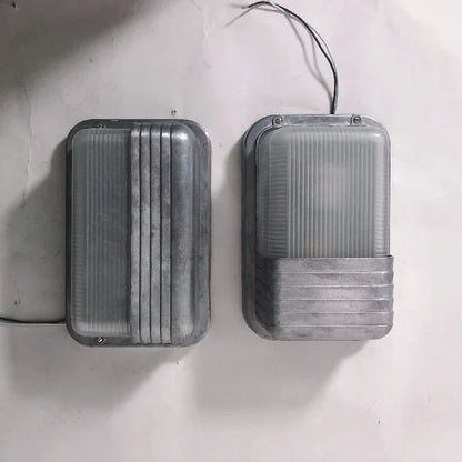 Applique Murale Extérieure LED Style Industriel Avec Abat-jour En Verre Pour Ambiance Rétro Outdoor Lighting Electro Paris