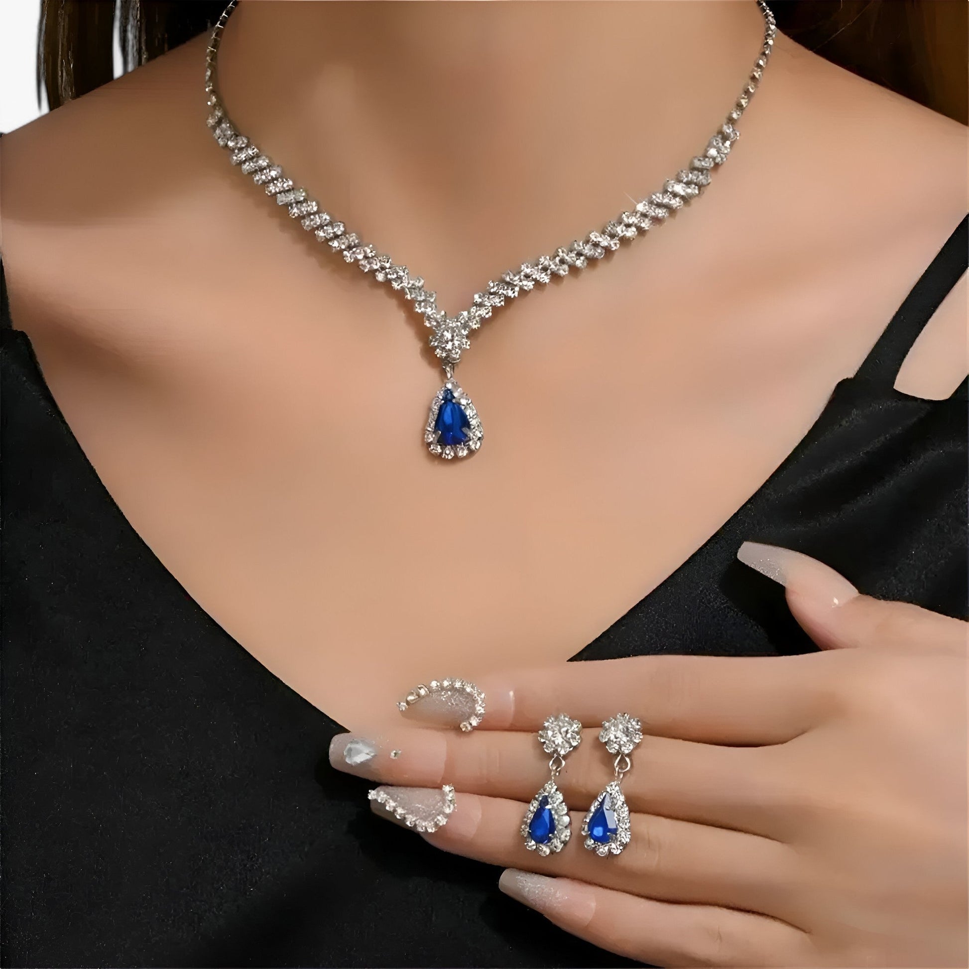 Set de Colliers Élégant Pour Mariage 2 Pièces Avec Pendentif Goutte Et Boucles d’Oreilles Jewelry Electro Paris Bleu