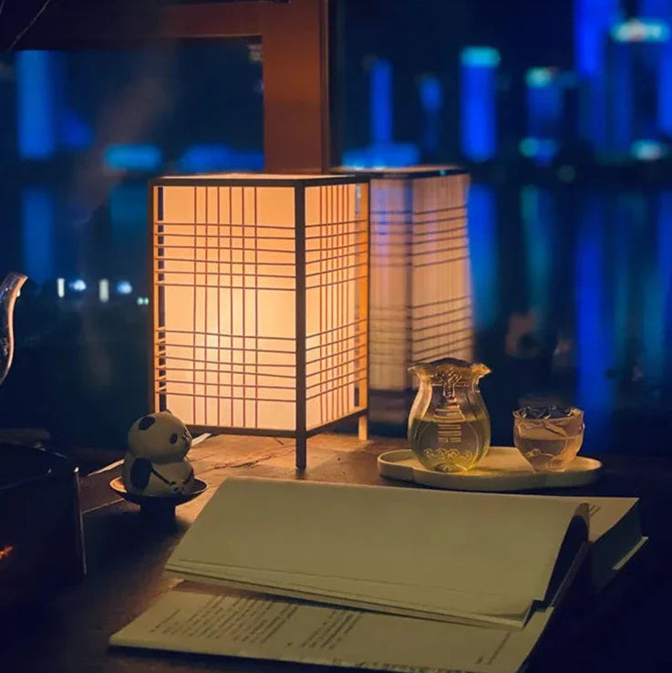 Lampe De Table En Bambou Tissé Style Japonais Pour Ambiance Élégante Et Apaisante Table Lamp Electro Paris