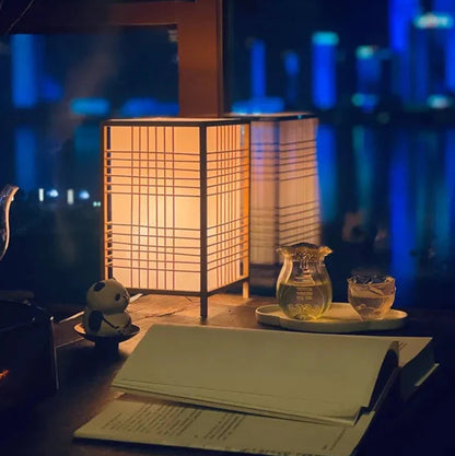 Lampe De Table En Bambou Tissé Style Japonais Pour Ambiance Élégante Et Apaisante Table Lamp Electro Paris