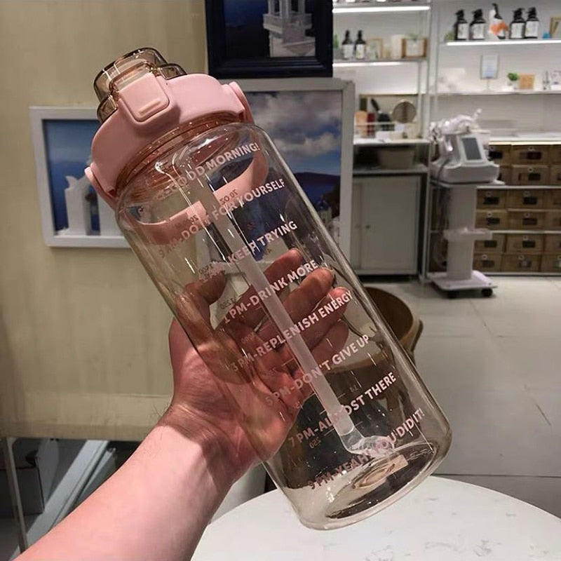 Bouteille D’eau Motivée 2L Écologique Avec Couvercle Anti-Fuite Et Système De Seringue Intégré Water Bottles Electro Paris Rose Transparent