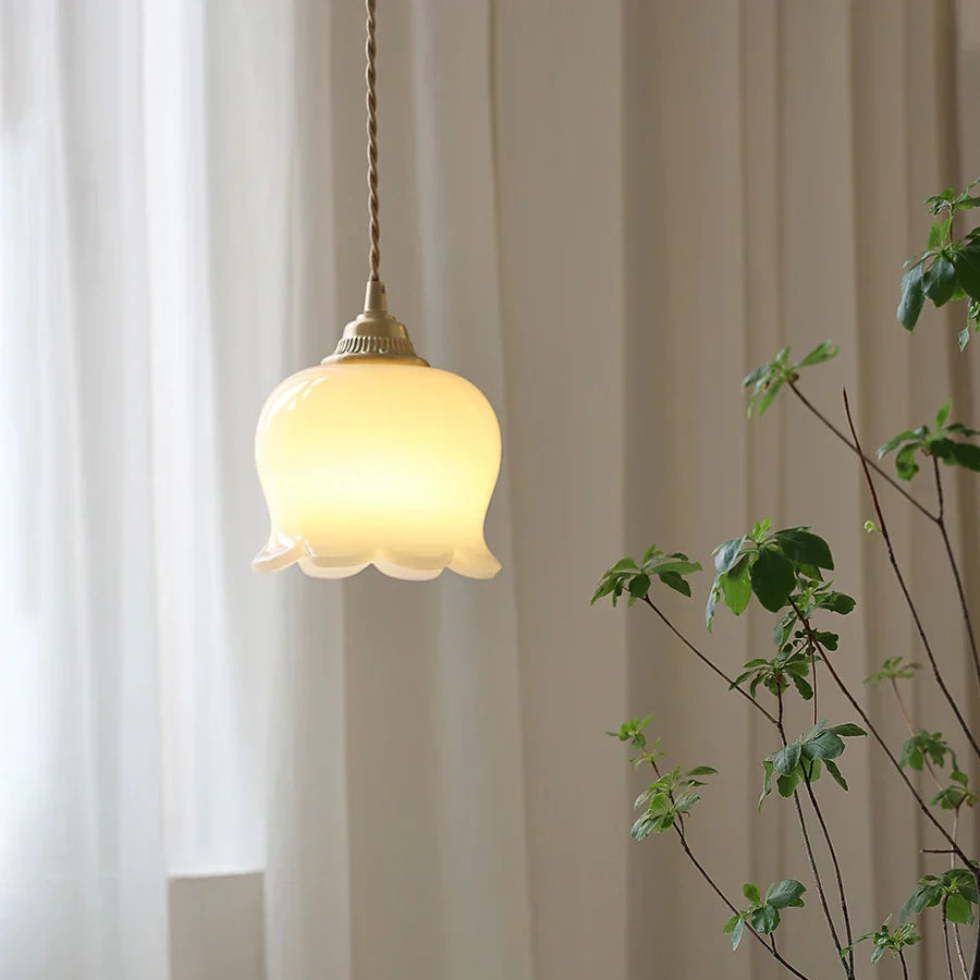 Applique Murale Et Lustre Floral Néoclassique Pour Éclairage Luxueux Et Décoration Élégante Wall Light Electro Paris