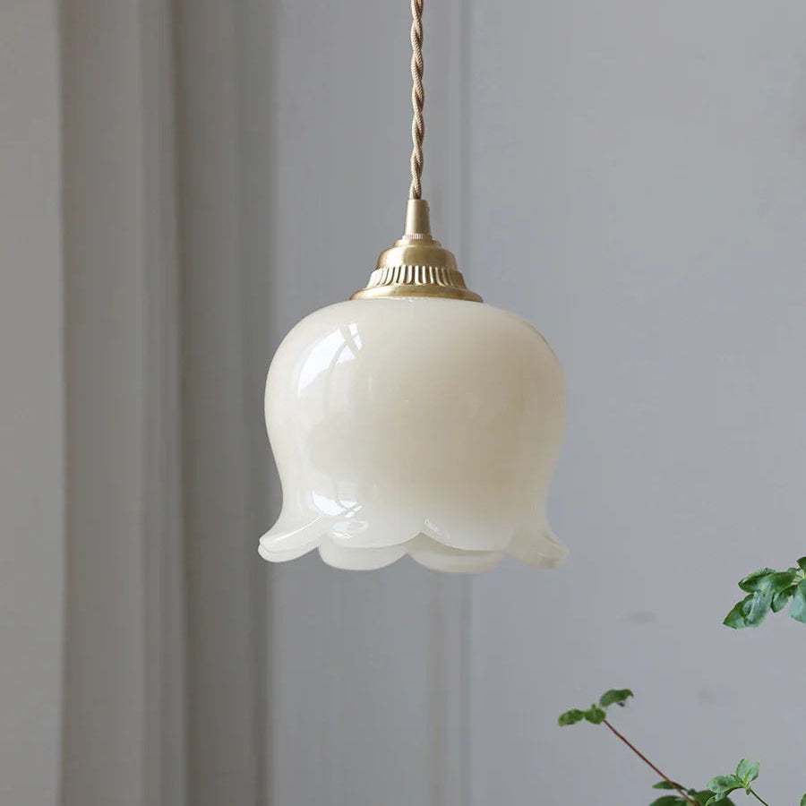 Applique Murale Et Lustre Floral Néoclassique Pour Éclairage Luxueux Et Décoration Élégante Wall Light Electro Paris