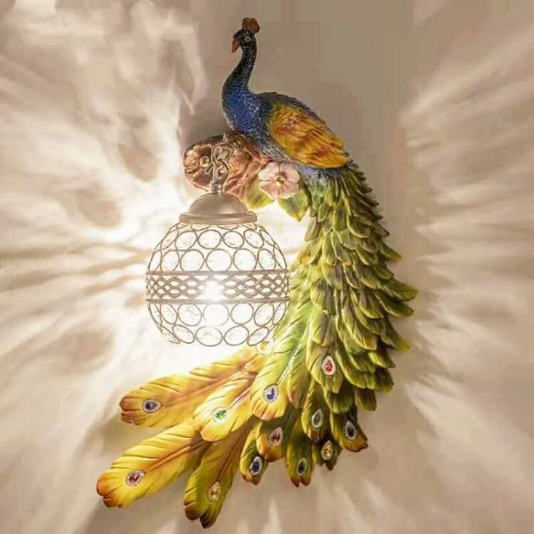 Applique Murale Paon Élégant – Lampe Murale Cristal Lumière en Résine Sculptée Wall Lights Electro Paris