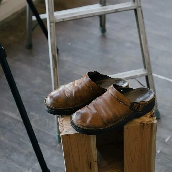 Sabots en Cuir à Enfiler pour Hommes – Chaussures Confortables d'Intérieur/Extérieur Sabots Electro Paris