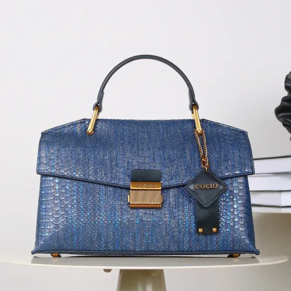 Sac Végan Haut de Gamme Effet Serpent Electro Paris