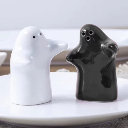 Salières et Poivrières Fantômes – Élégance Mystique Salt & Pepper Shakers Electro Paris