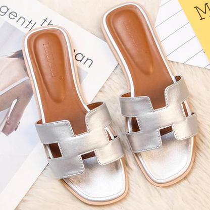 Sandales Tendance en Cuir pour Femme – Mules Confortables Antidérapantes Design H Chaussons Electro Paris Argent 34