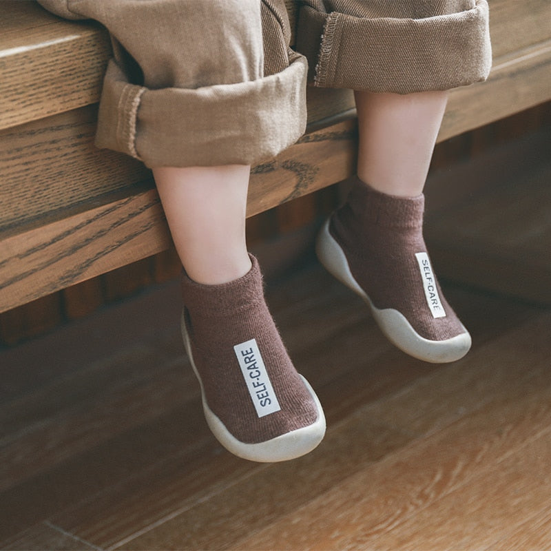 Chaussures De Bébé Orthopédiques En Cuir Souple Pour Un Développement Naturel Et Confort Optimal Baby & Children Electro Paris