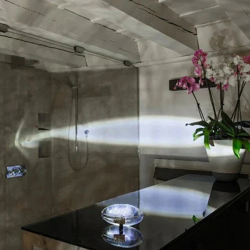 Lampe De Table Cristal Avec Éclat Coucher De Soleil Pour Ambiance Lumineuse Apaisante Table Lamps Electro Paris