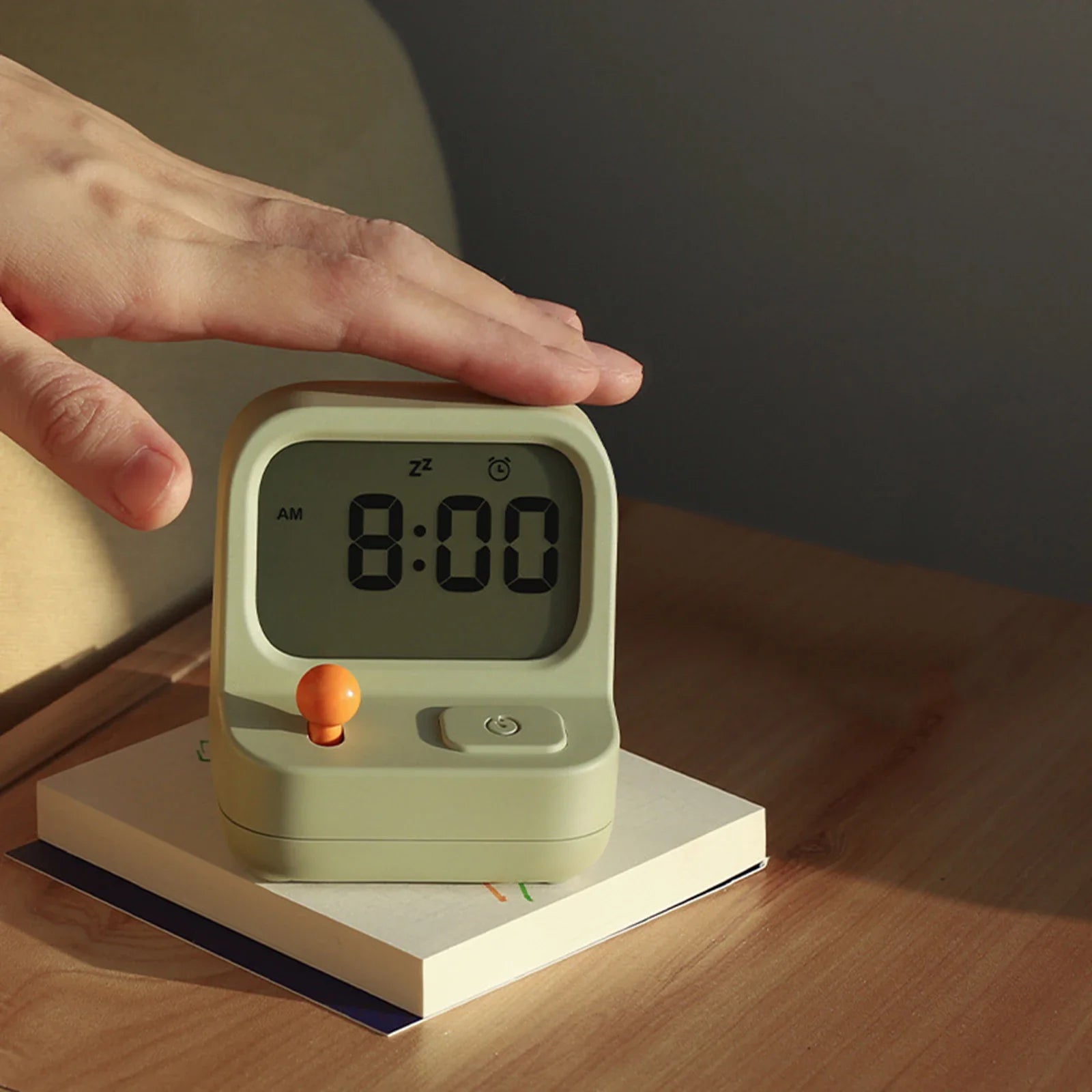 Réveil Numérique Mini Jeu d’Arcade Pour Des Matins Ludiques Et Pleins De Style Alarm Clocks Electro Paris