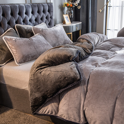 Parure De Lit En Velours Fin Pour Luxe, Confort Ultime Et Sommeil Réparateur Bedding Electro Paris Gris clair et gris foncé Reine Ensemble de 4 pièces