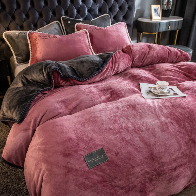 Parure De Lit En Velours Fin Pour Luxe, Confort Ultime Et Sommeil Réparateur Bedding Electro Paris Rose et gris foncé Reine Ensemble de 4 pièces
