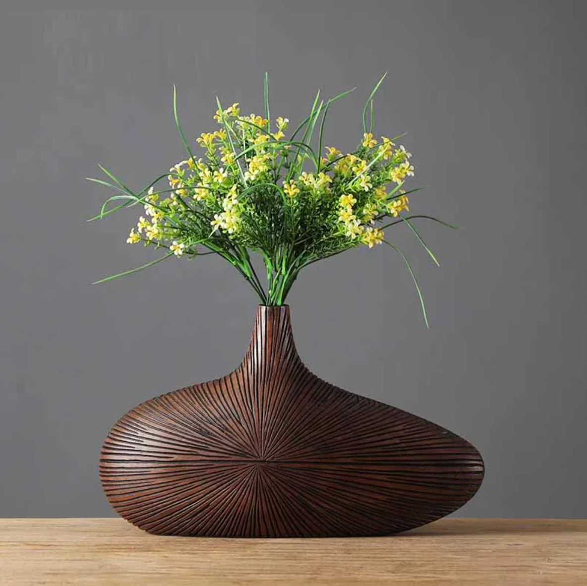 Vase Sculpté Sahara Pour Décoration Intérieure Avec Design Élégant Inspiré Du Désert Vases Electro Paris Brun foncé Petit