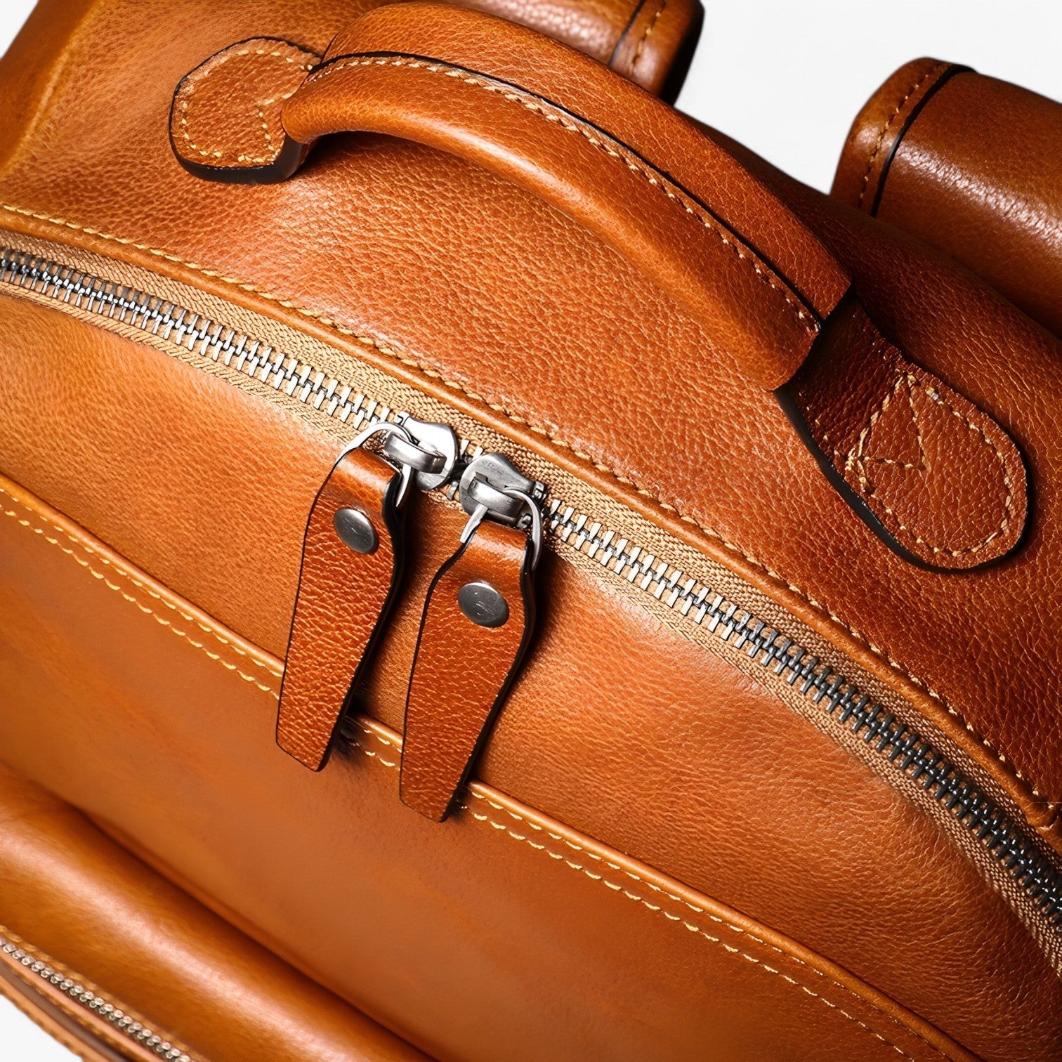 Sac à Dos Luxe En Cuir Pour Laptop 16 Pouces – Élégant, Spacieux et Confortable Pour Travail et Voyage Backpack Women Electro Paris