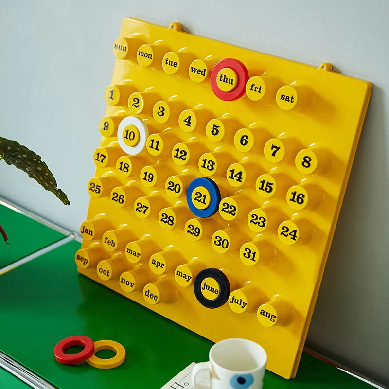 Calendrier Mural Rétro Avec Marqueur De Date À Anneaux Pour Organisation Quotidienne Élégante Calendar Electro Paris