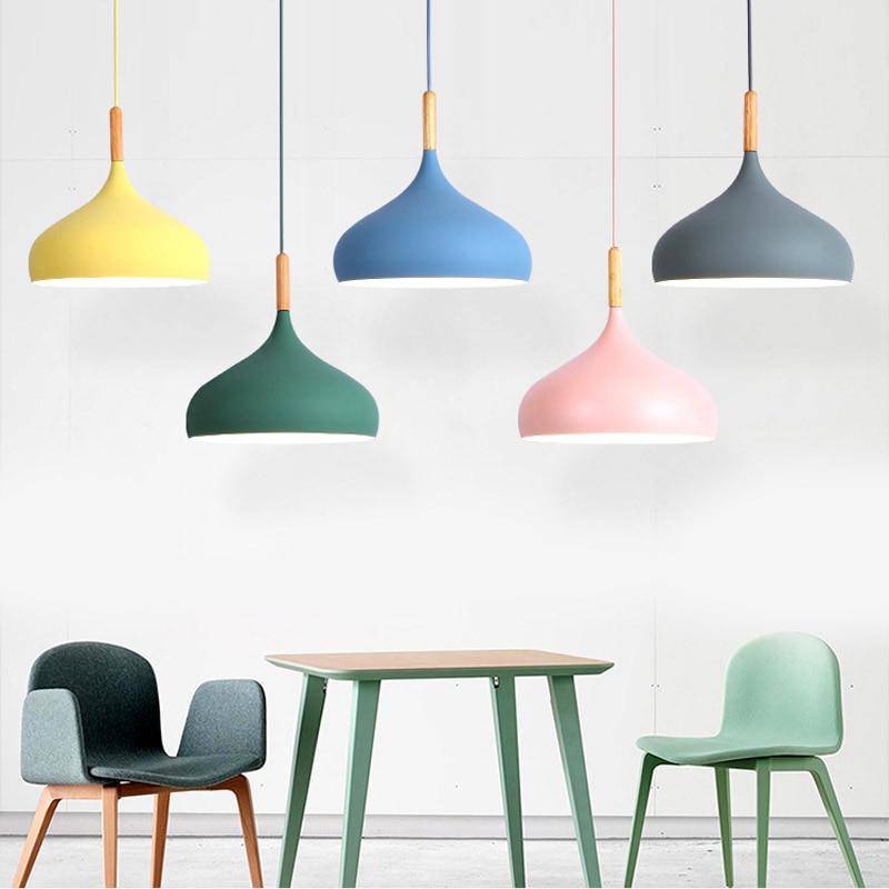 Suspension LED Métal Coloré – Abat-Jour Bois Scandinave Ajustable, E27, 150 cm Éclairage Electro Paris
