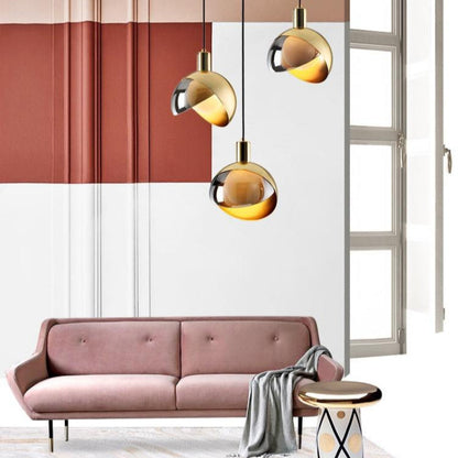 Suspension en verre doré pour une décoration moderne Ceiling Lamp Electro Paris