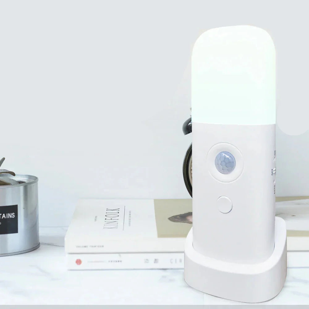 Veilleuse intelligente rechargeable avec détecteur de mouvement Children Lamps Electro Paris Lumière froide