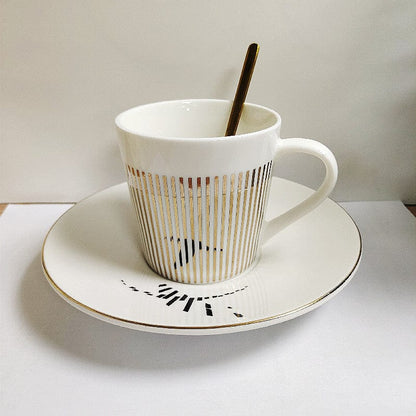 Tasse à Café Élégante en Porcelaine avec Cuillère Dorée – Design Moderne et Raffiné Purificateurs d'air Electro Paris BleuOiseau