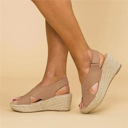 Sandales d’été pour femmes offrant confort maximal et look élégant avec talon compensé Women Sandals Electro Paris