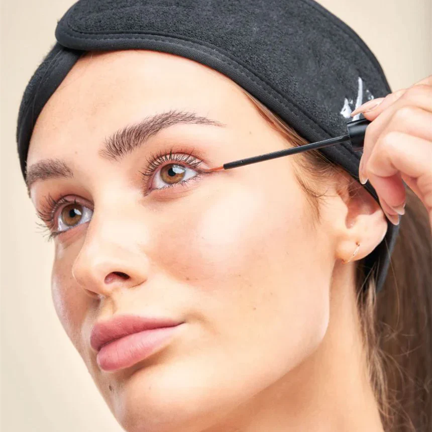 Sérum Pour Cils Naturels Avec Croissance Renforcée, Volume Intense Et Protection Quotidienne Eyelash serum Electro Paris