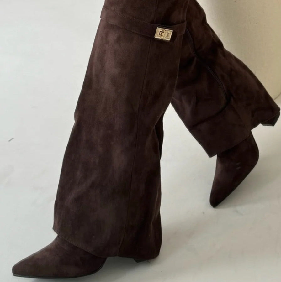 Chaussures En Cuir Élégantes Pour Femme Avec Détails Dorés Et Confort Quotidien Women boots Electro Paris Marron Svea 36