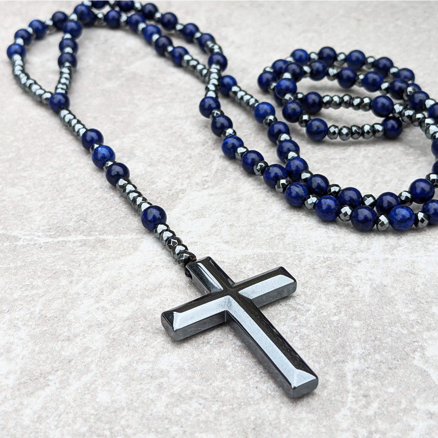 Collier Croix Et Perles En Œil De Tigre Et Lapis Lazuli Pour Homme Avec Signification Spirituelle Jewelry Electro Paris