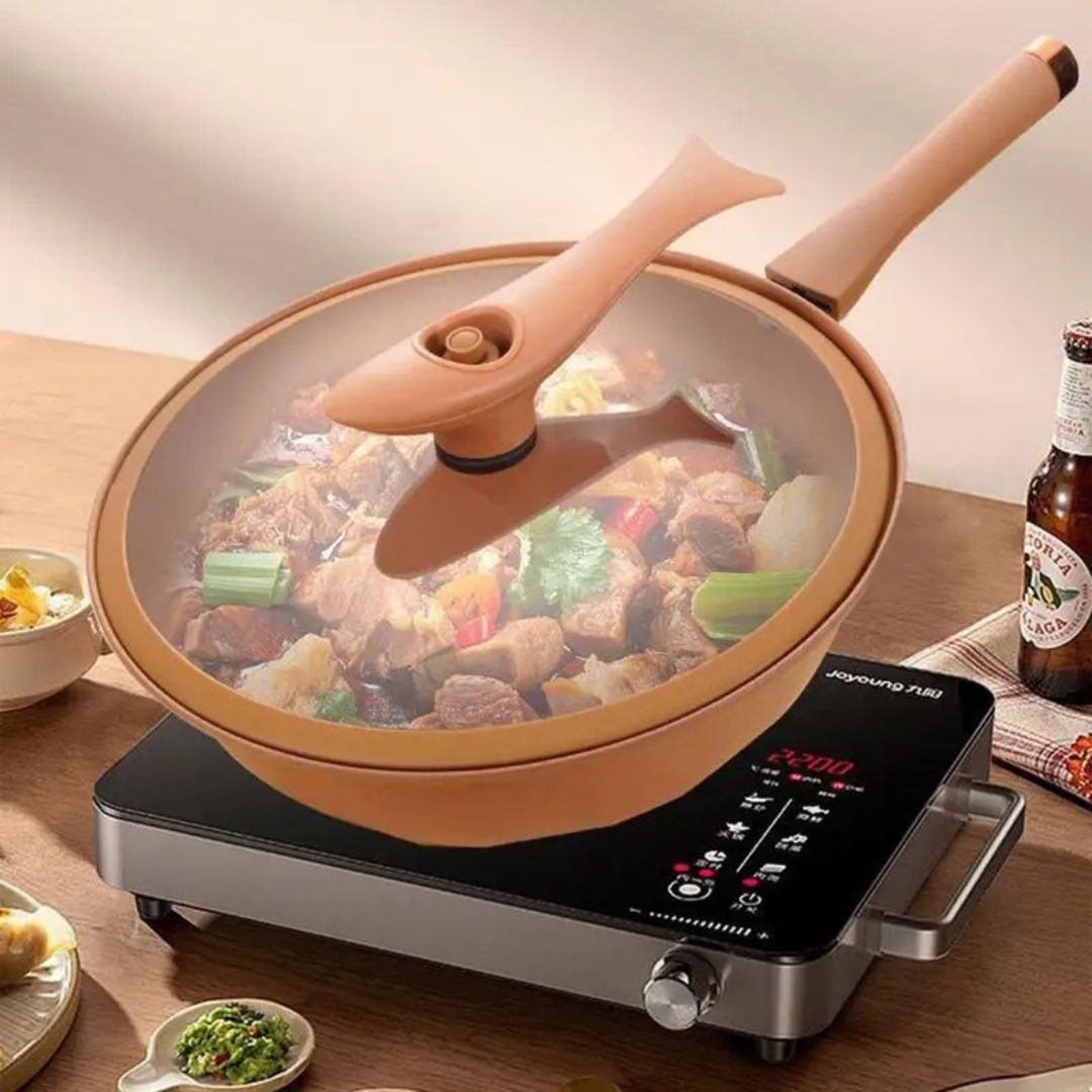 Wok en Fonte Polyvalent Pour Cuisson Rapide, Saine Et Pleine De Saveurs Avec Panier Vapeur Iron Wok Cooking Pro Electro Paris