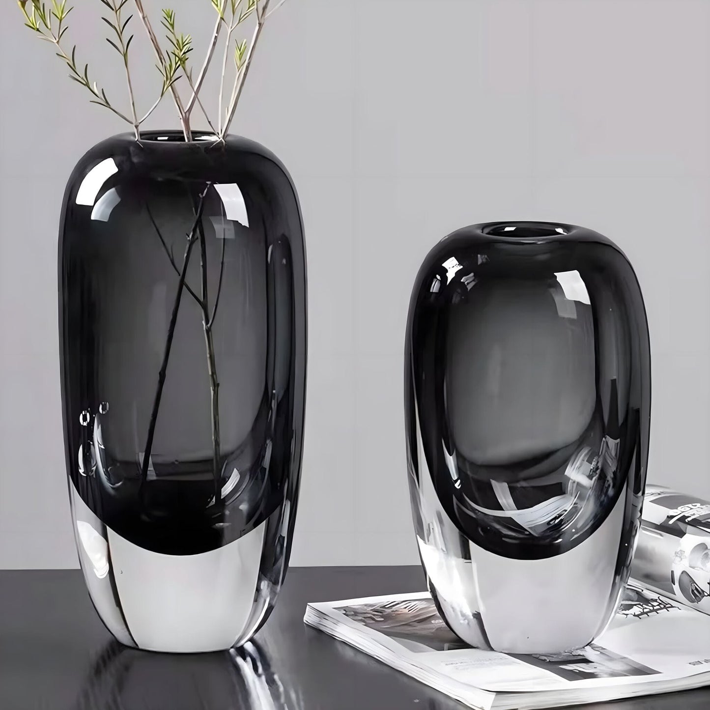 Vase En Verre Opalescent Au Design Élégant Pour Intérieurs Modernes Et Décorations Raffinées Vases Electro Paris