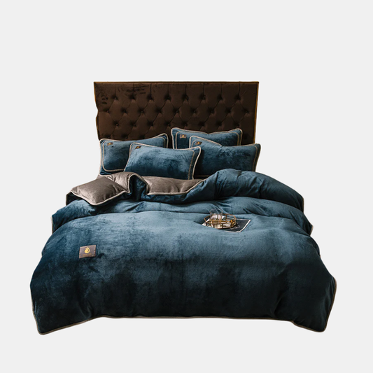 Parure De Lit Complète Velós En Velours Fin Pour Luxe, Confort Et Tranquillité Absolue Velos Complete Bedding Set Electro Paris Égéen Roi Ensemble de 4 pièces